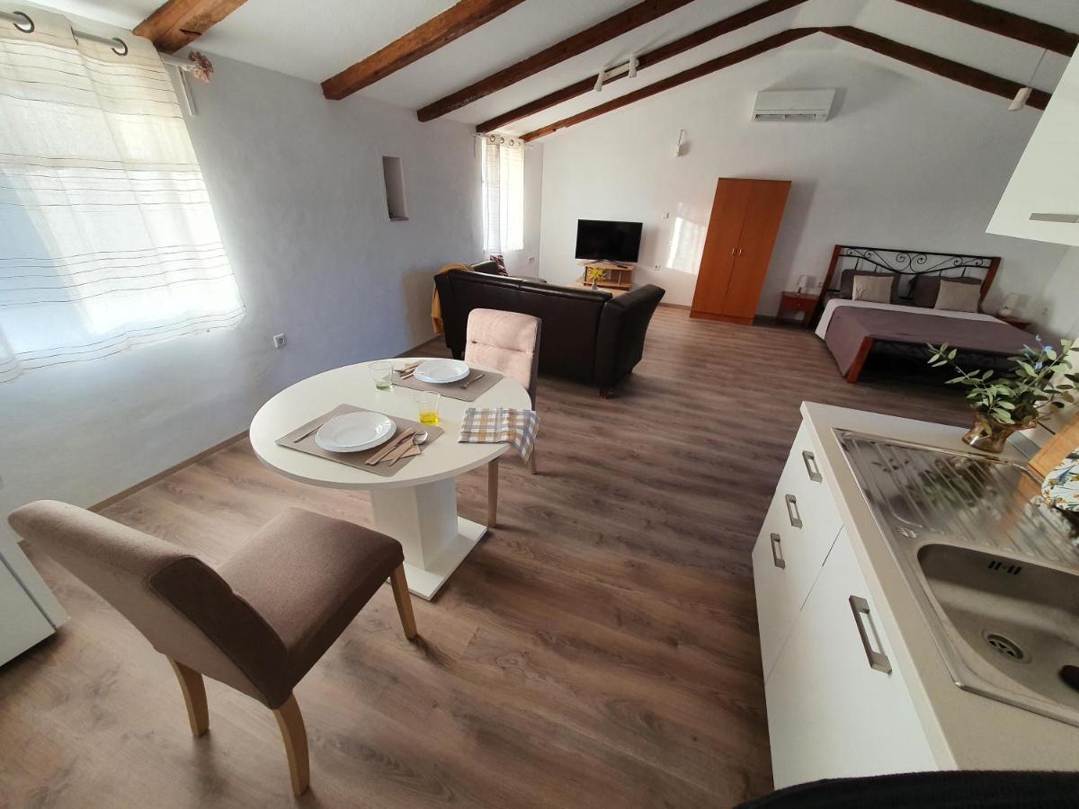 Private Accommodation Kanegra Ουμάγκ Εξωτερικό φωτογραφία